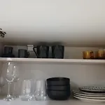 Ύρια House\'S